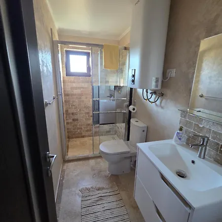 Casuta Fericita Текиргьол