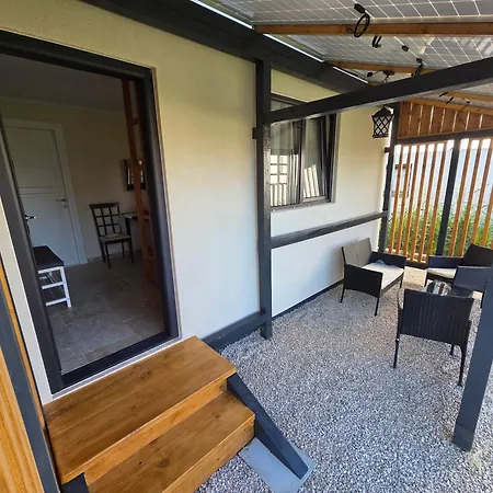 Casuta Fericita بيت للعطل *