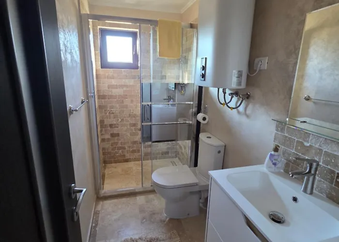 Casuta Fericita Текиргьол